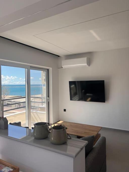 Patras Blue Sea And Sky Deluxe Apartment المظهر الخارجي الصورة
