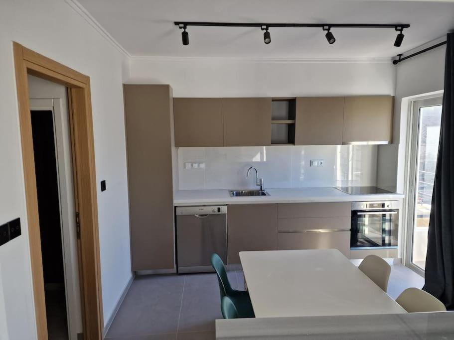 Patras Blue Sea And Sky Deluxe Apartment المظهر الخارجي الصورة
